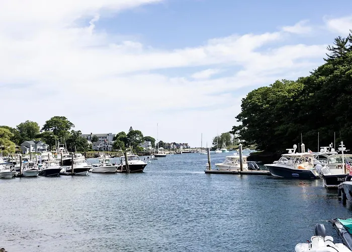 Yachtsman Lodge & Marina
