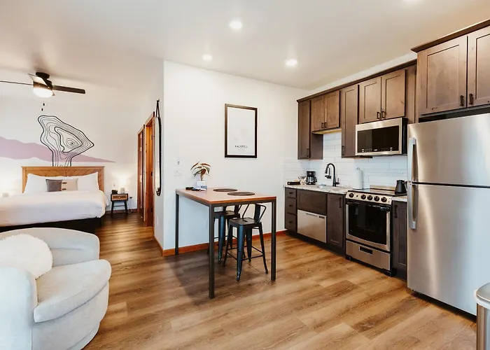 Blacktail Mountain Suites Remote Work Ready
