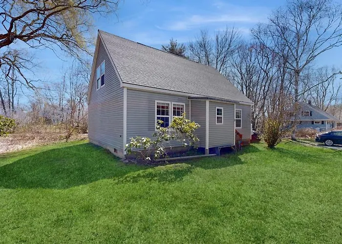 Dog-Friendly Home With Deck, Pool Table, & Firepit - Walk To Downtown Boothbay
