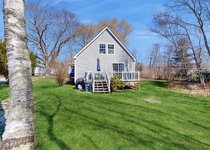 Dog-Friendly Home With Deck, Pool Table, & Firepit - Walk To Downtown Boothbay
