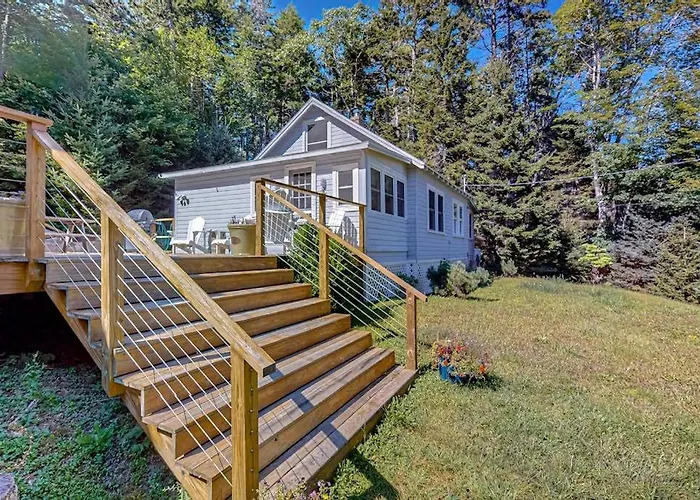 Dog-Friendly Bay View Home - Water Views