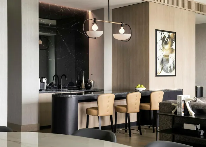 Loews Arlington Hotel