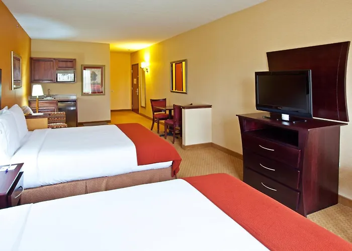 Holiday Inn Express Hotel & Suites Franklin By Ihg