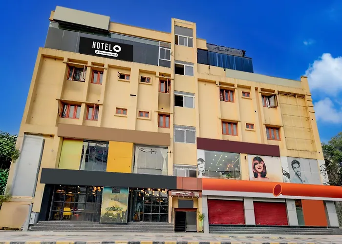 Hotel O Madhapur Metro Station Formerly Vg Grand