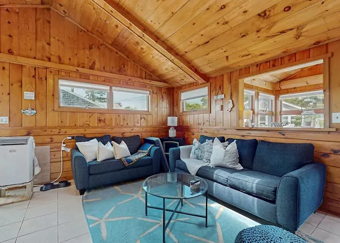 Glendon Beach Getaway