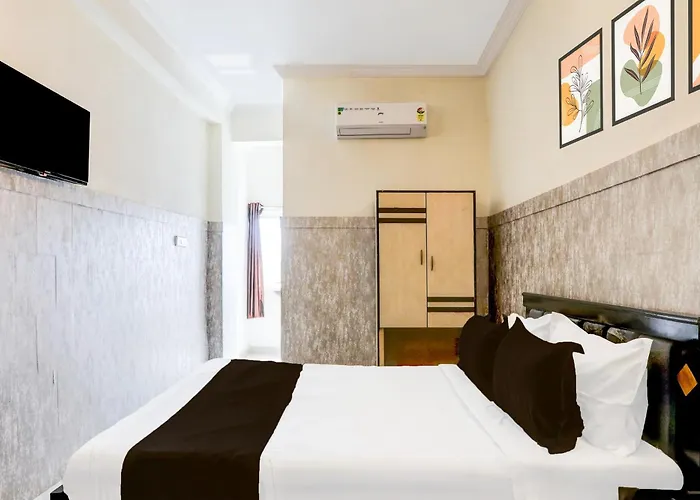 Hotel O Kukatpally S Palace