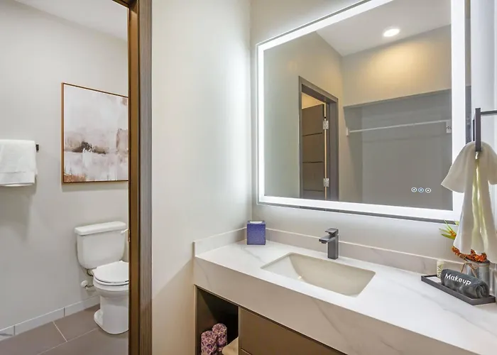 The Valor, An Ascend Collection Hotel