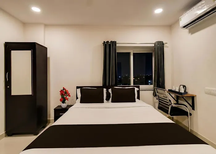 Super Townhouse Golden Temple Manikonda