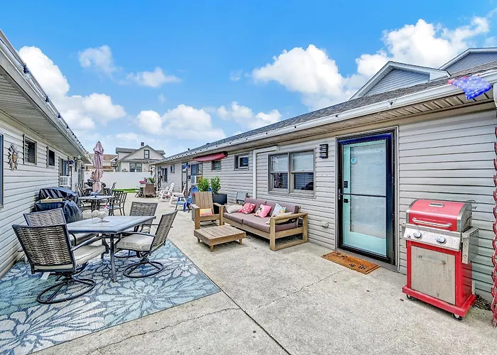 Adventure Doggie'S Wildwoof Beach Bungalow - 3 Blocks To Beach