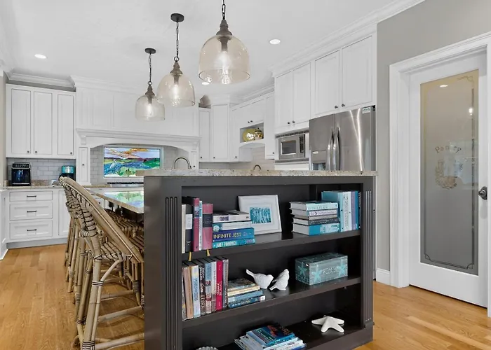 Sea Breeze By Bayley Vacation Rentals