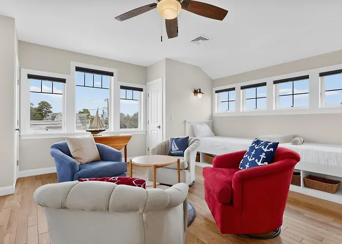 Sea Breeze By Bayley Vacation Rentals