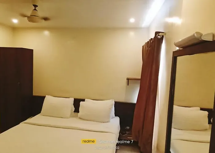 Theni Hotel Ramyas