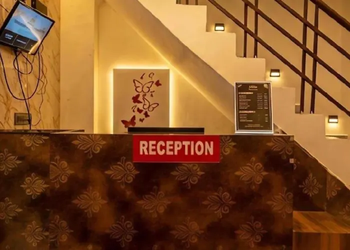 Hotel A V Grand, Kanpur