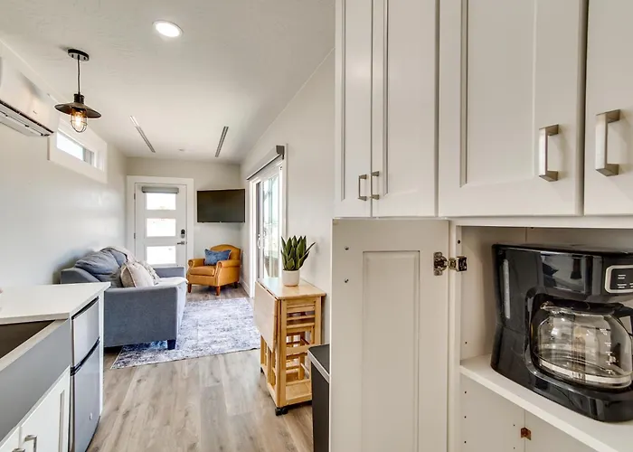 Easy Trail Access! Container Retreat In Cedar City