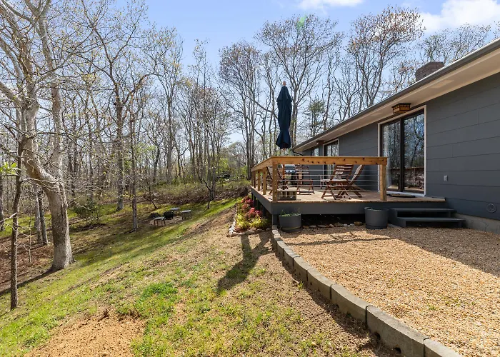 Newly Renovated Montauk House - Walk To The Beach