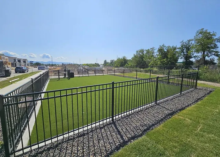 Velvet Spur - Sauna -Play Ground -Dog Park- 4 Br