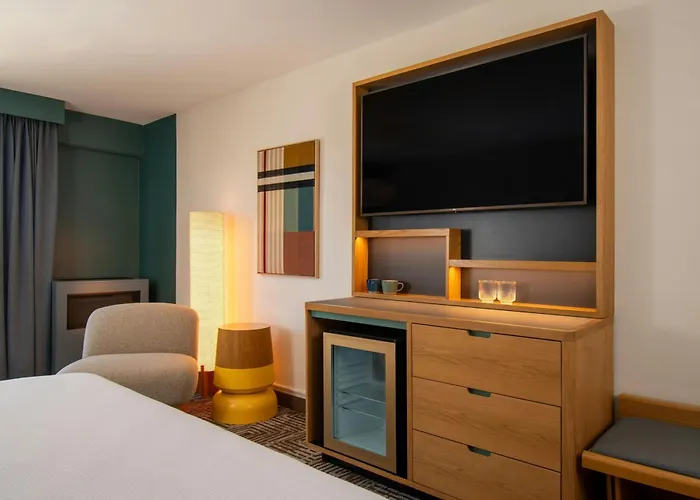 Marin Hilltop Hotel