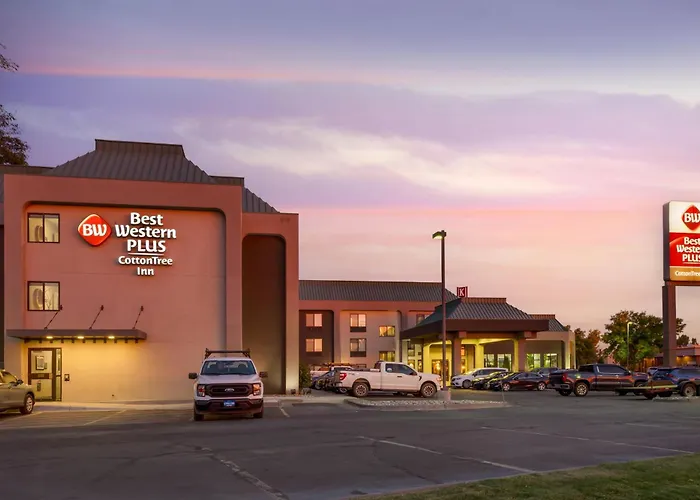 Best Western Plus Cottontree Inn