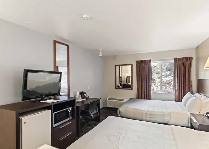 Quality Inn & Suites Salina National Forest Area