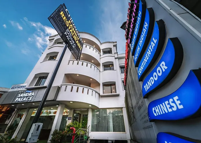Hotel Sandra Palace
