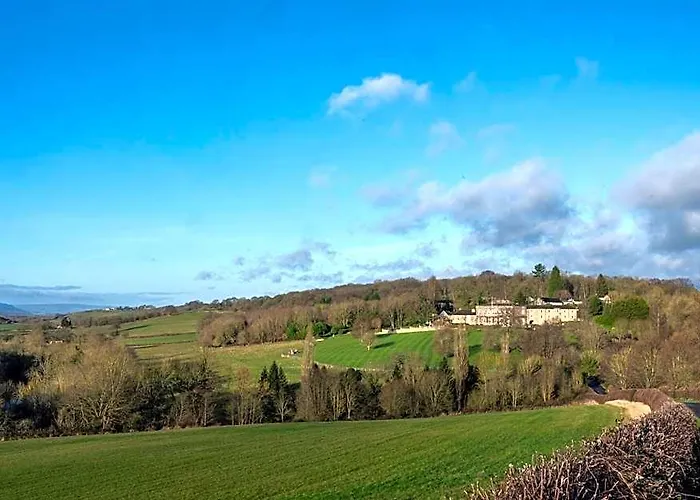 Wood Hall Hotel & Spa