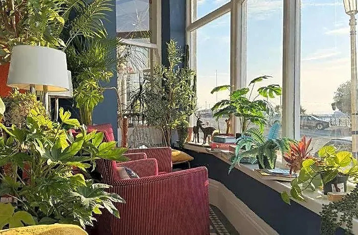 West Rocks Townhouse Hotel