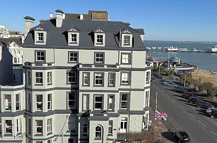 West Rocks Townhouse Hotel