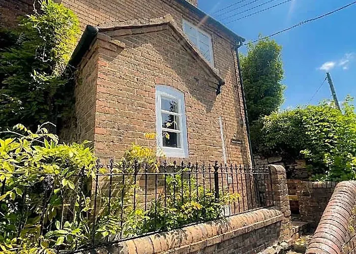 Carrow Cottage