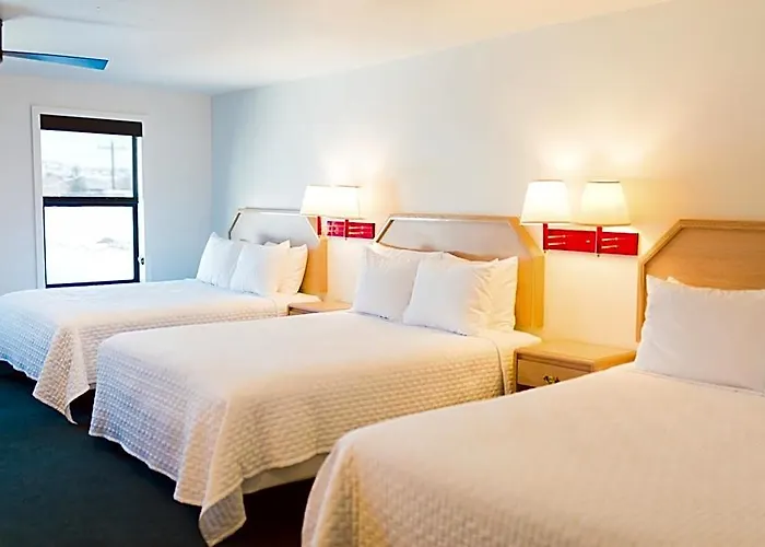Two Sunsets Hotel