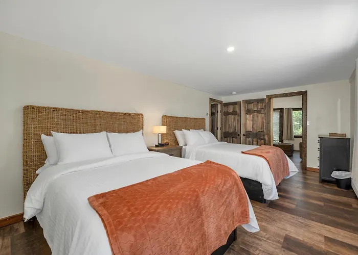 The Inn & More