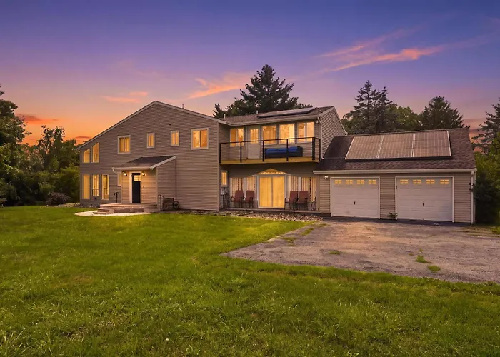 Summit Sanctuary With Ev Ready Mountain Views