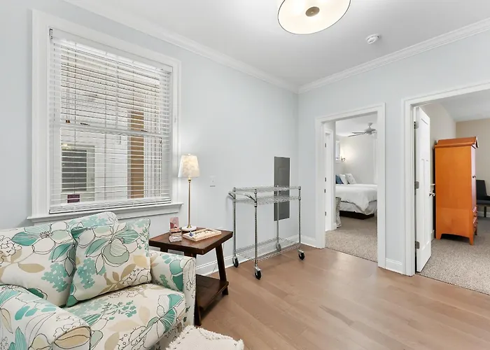 Luxury 6Br Condo | 2 Blocks To Beach