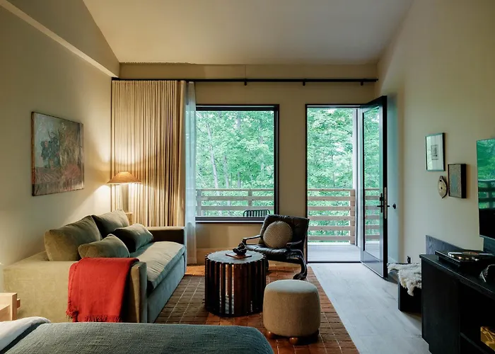 New Paltz Way Hotel