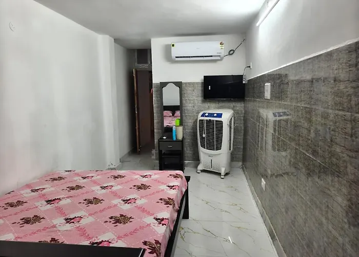 Jeyam Residency