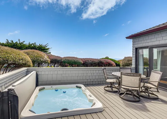 Dog-Friendly Haven W/ Stunning Views In Bodega Bay