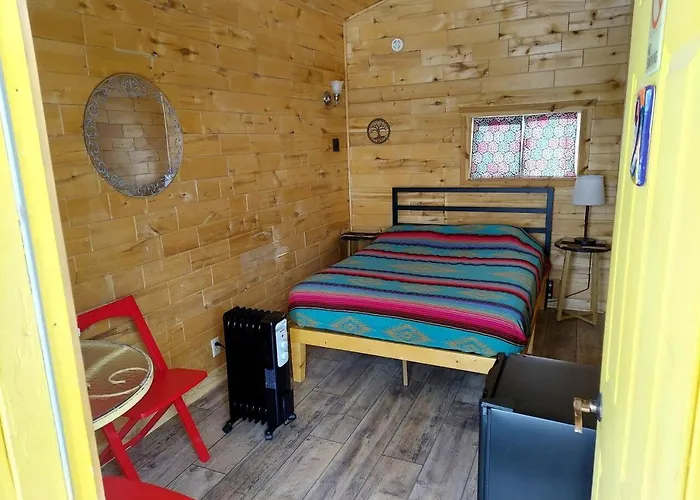 Cute Cabin In Escalante, Utah - The Ideal Glamping Site Surrounded By Canyons
