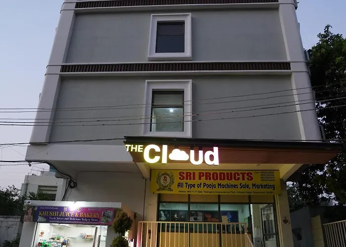 Thecloud Hotel