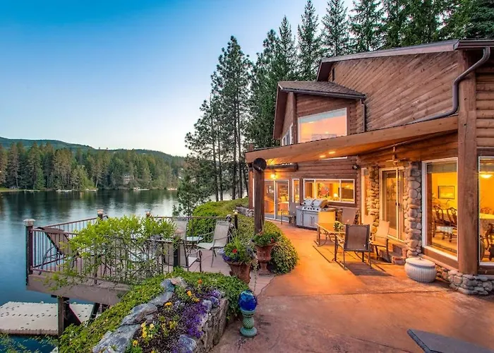 Riverfront 4Br Lodge Dock Sauna & Game Room