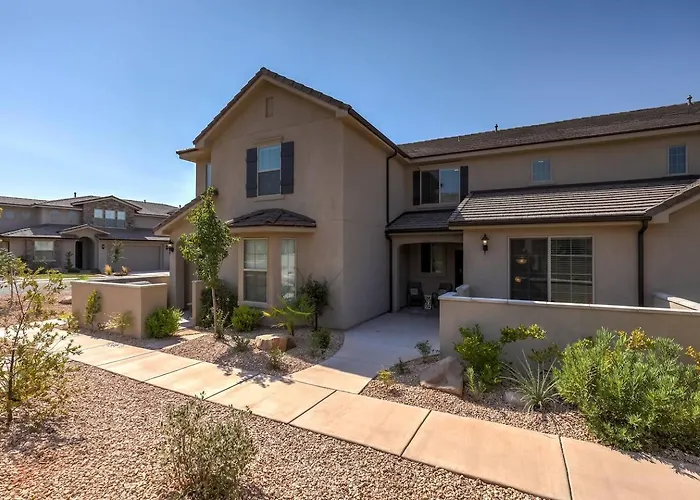 Long Stays Welcome! Pet Friendly & Heated Pool
