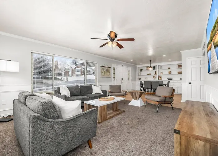 Private Indoor Pool And Ht - Sleeps 16 - Game Room