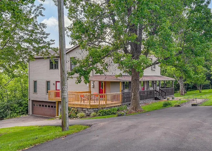 Sprawling Bluegrass Country Retreat Near Danville!