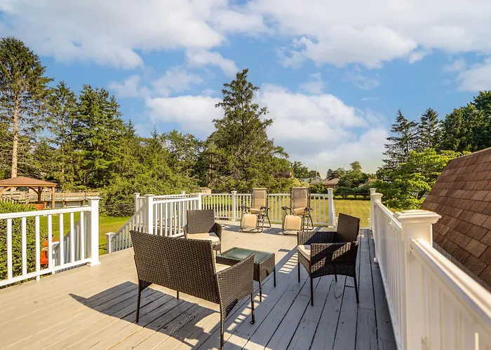 2 Mi To Owasco Lake! Updated Auburn Home W/ Yard