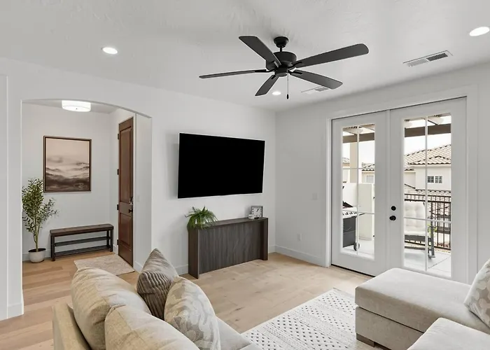 Dog Friendly, Pool, Pickleball, Xbox - Close To Zion