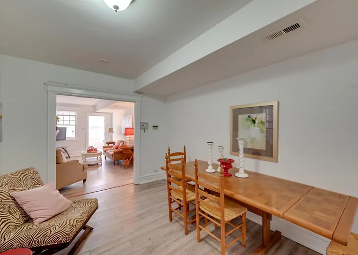 Ventnor City Getaway W/ Yard: 2 Blocks To Beach!