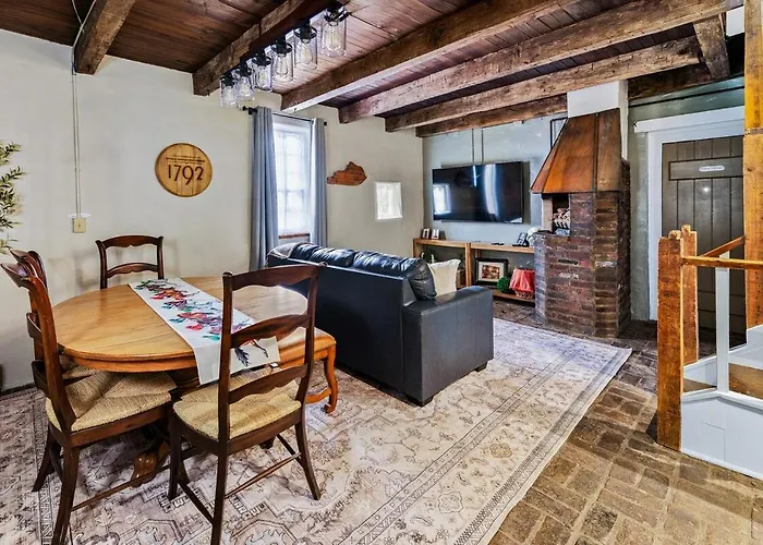 Coppersmith Shop - In The Heart Of Historic Downtown Bardstown