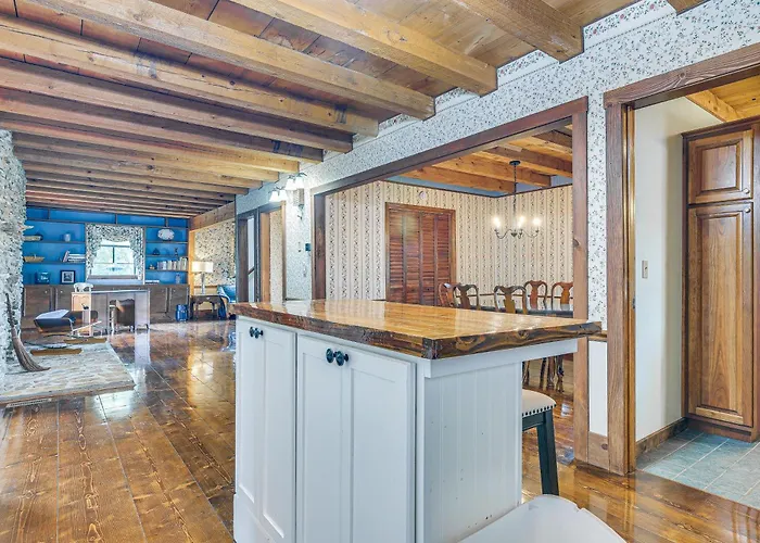 Sprawling Bluegrass Country Retreat Near Danville!