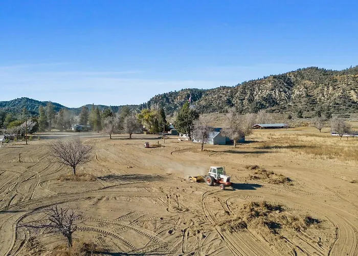 North Fork Ranch Dark Sky Bunkhouse