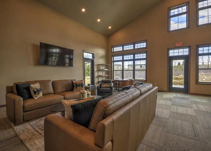 Brand New Modern Western Home In Downtown Red Lodge