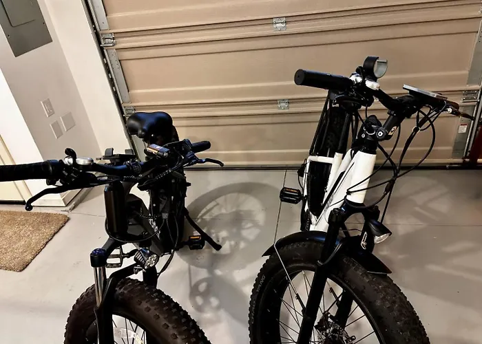 New! Boise Grove - 3 En - Suite Bedrooms- E Bikes
