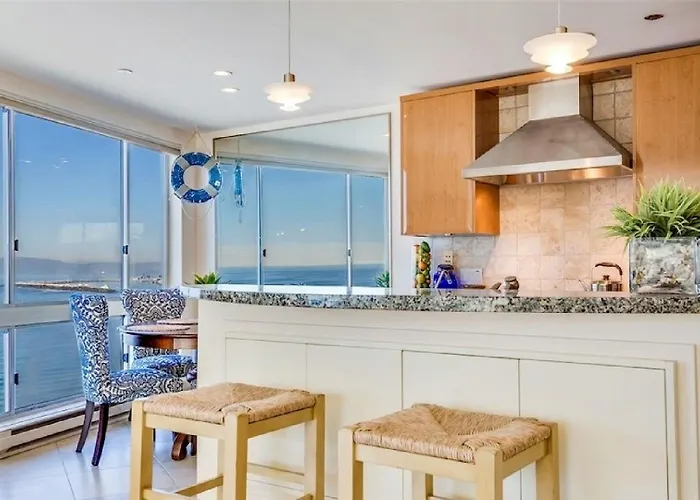 One Bedroom Oceanfront Residence With Panoramic Views
